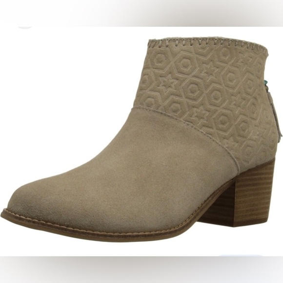 Toms Leila embossed suede ankle boots size 8 - Picture 1 of 8